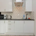 아파트 Royal Resident *